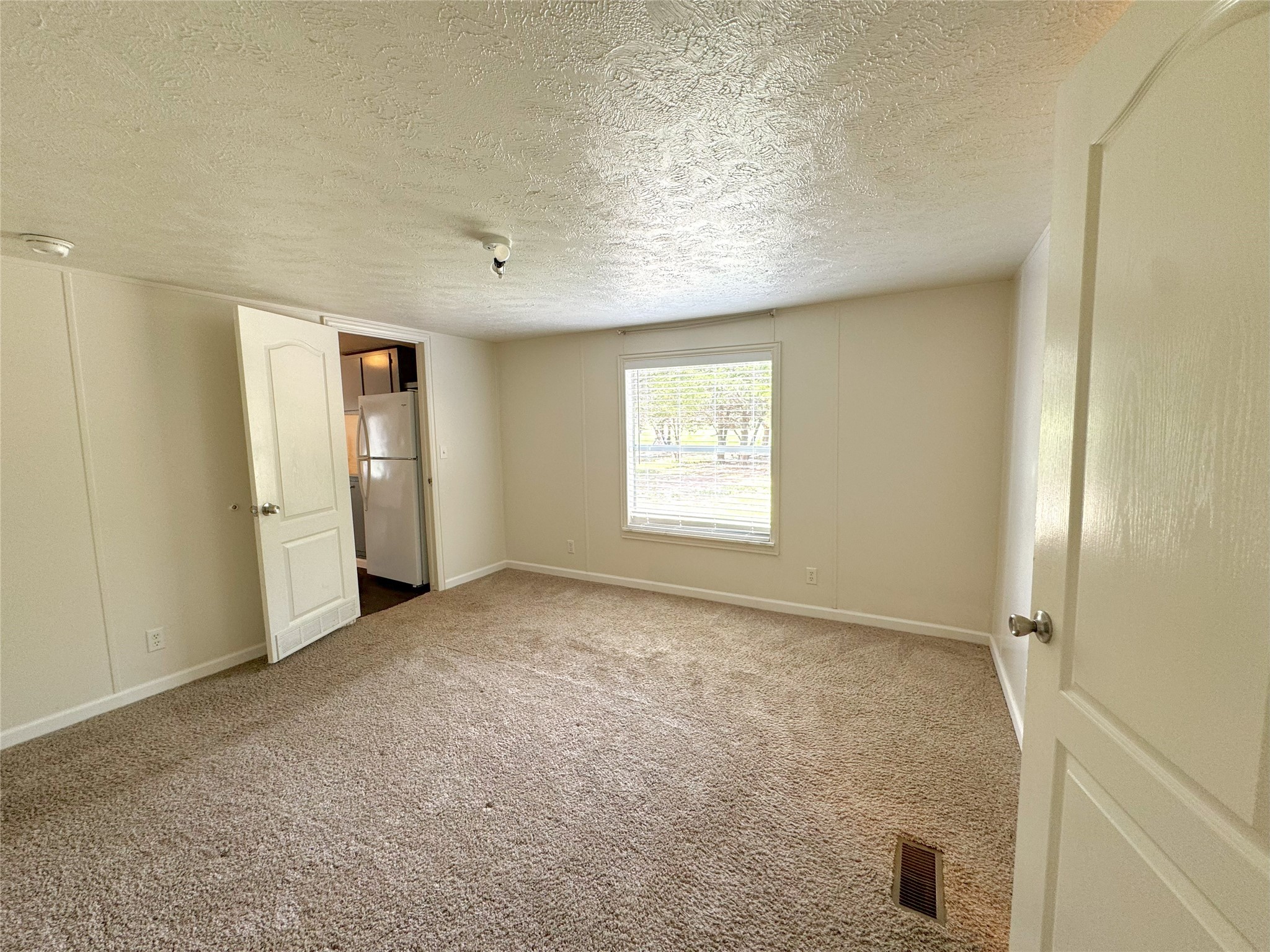 2087 Meadow Road Kerens TX 75144