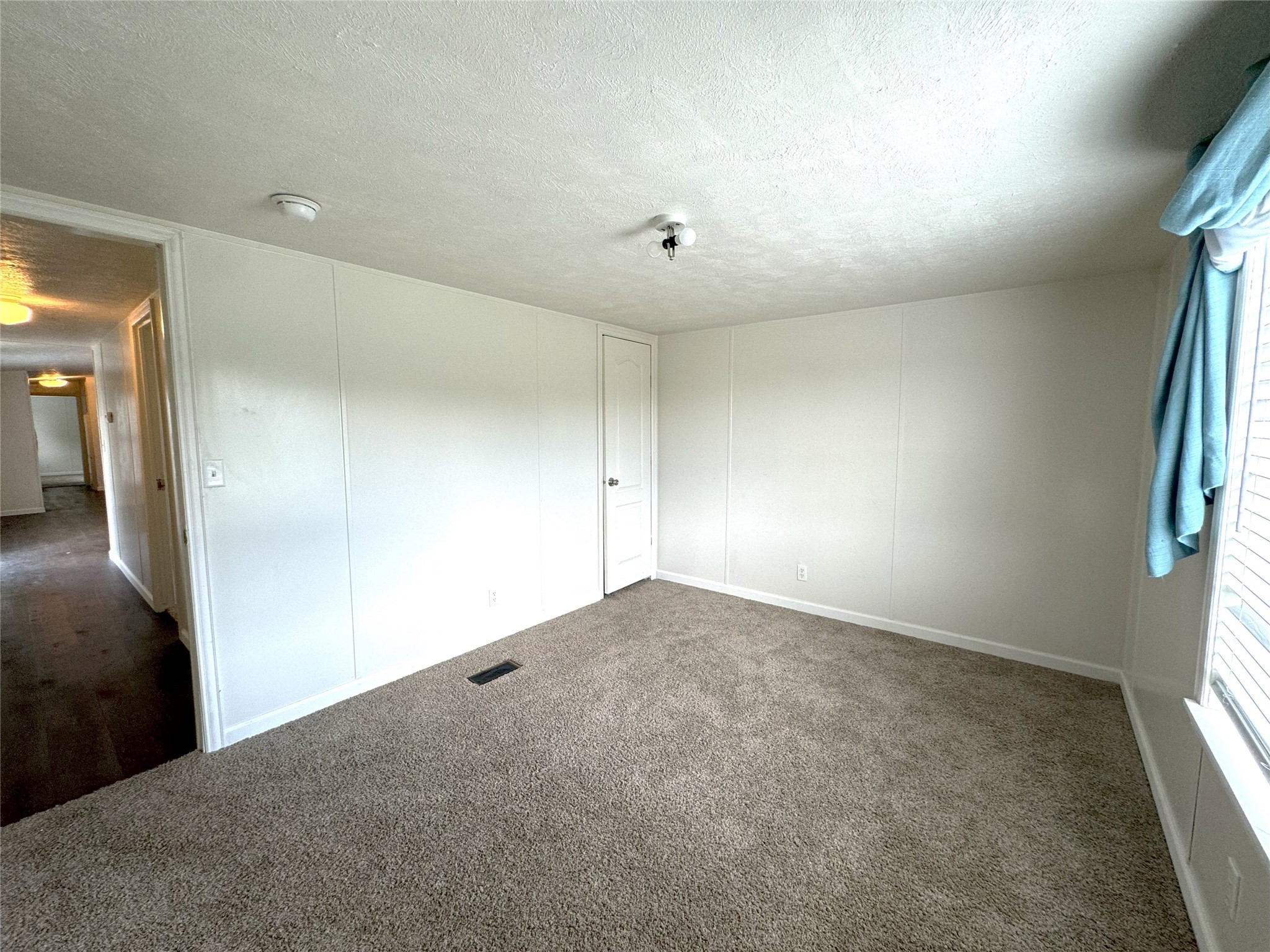 2087 Meadow Road Kerens TX 75144