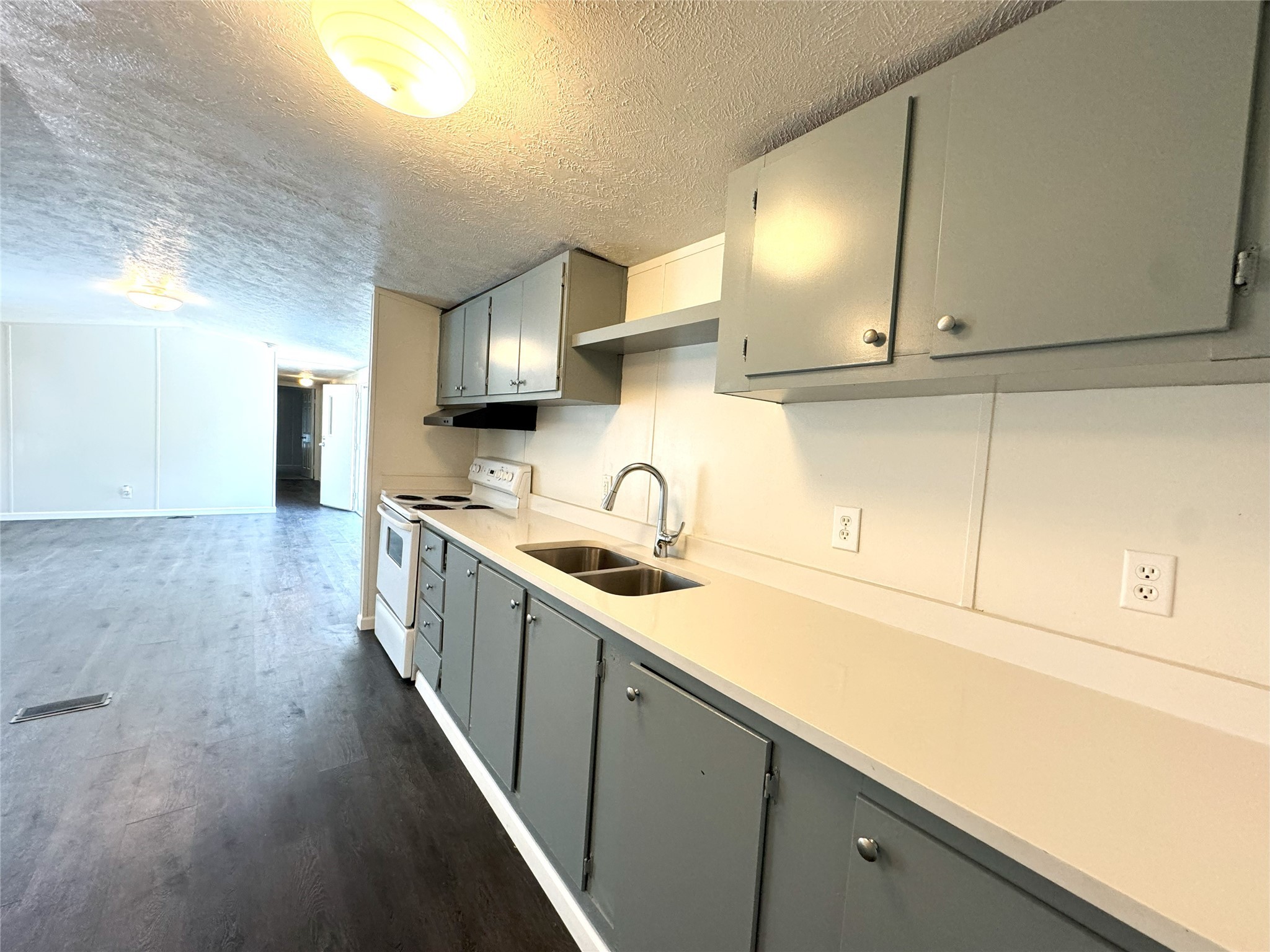 2087 Meadow Road Kerens TX 75144