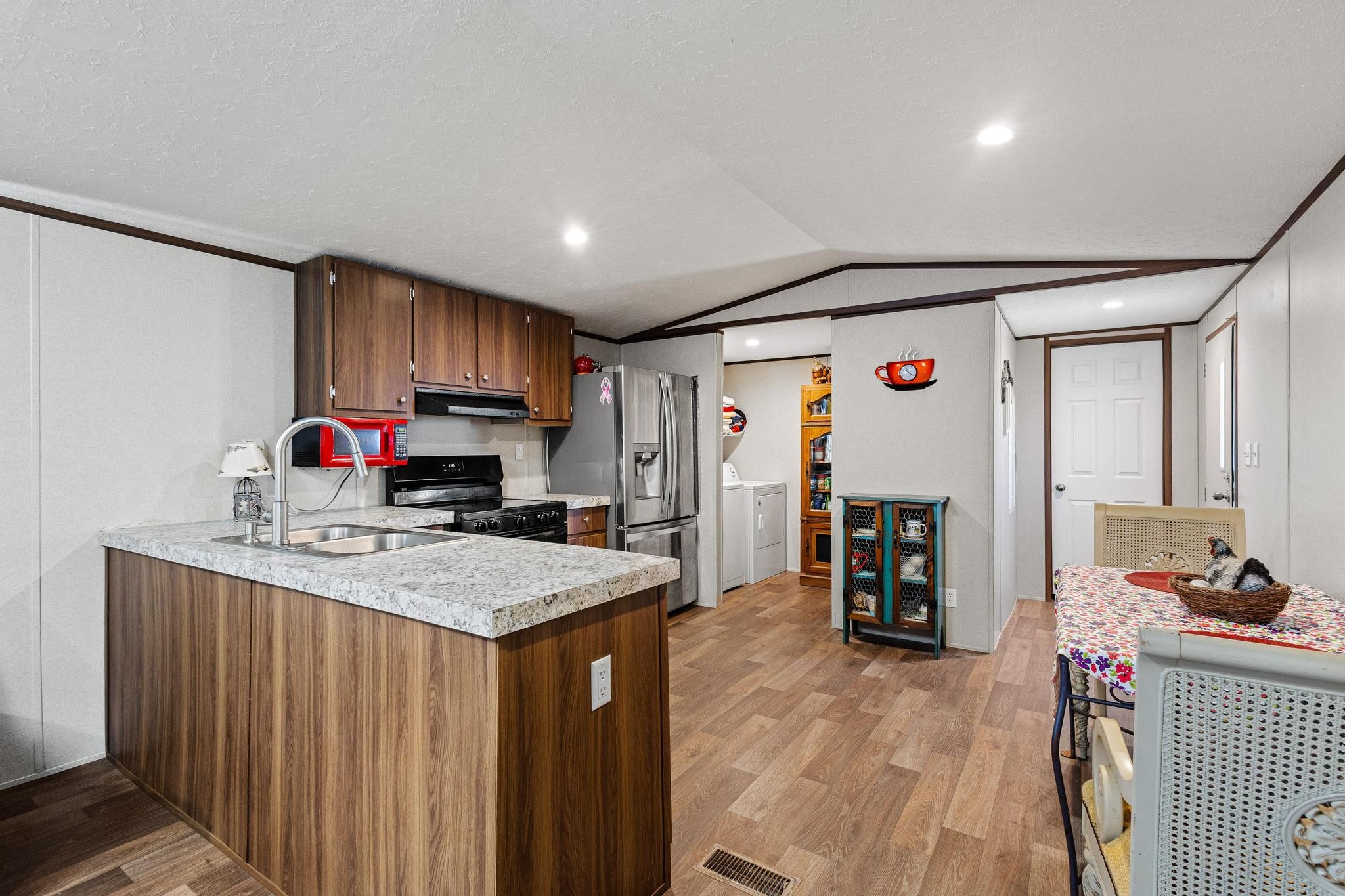 385 Rs County Road 3374 Alba TX 75410