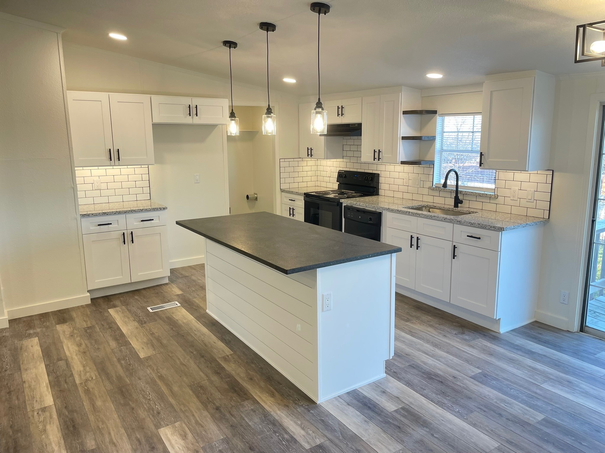 9795 2nd Street Joshua TX 76058