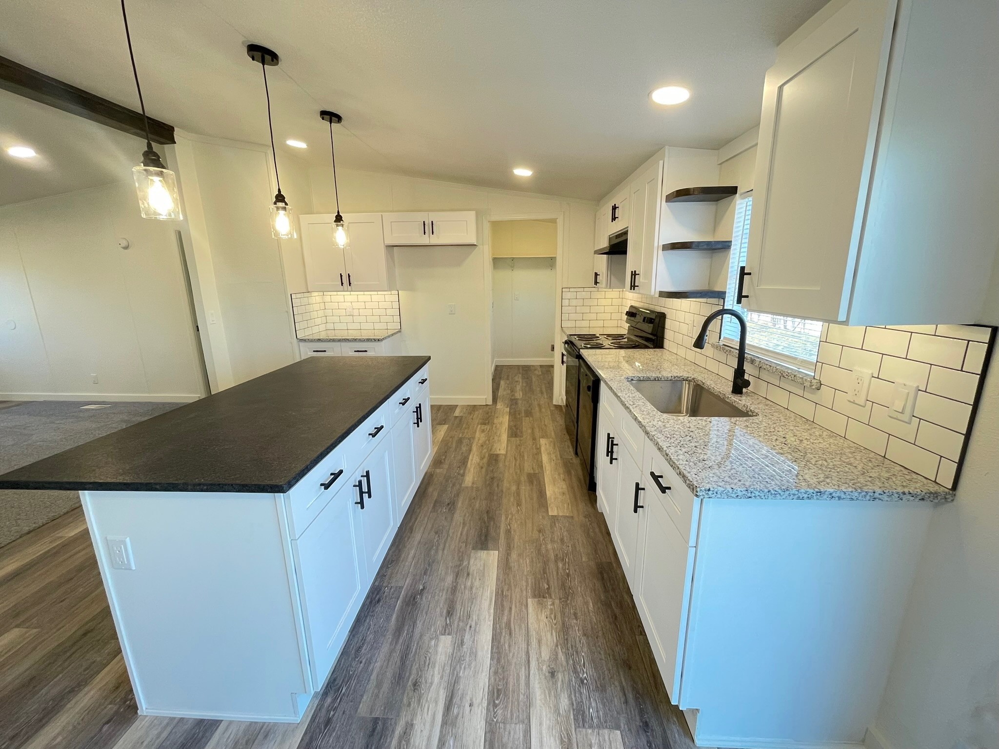9795 2nd Street Joshua TX 76058