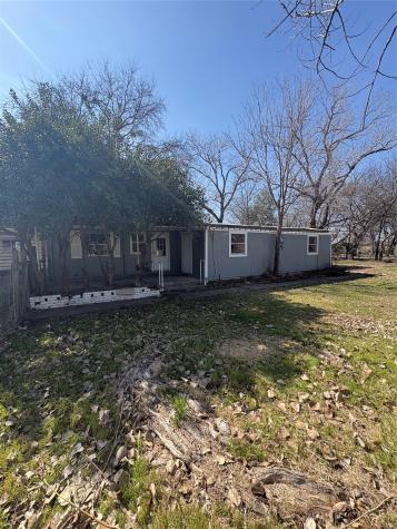 207 N Pearl Street Whitney TX 76692