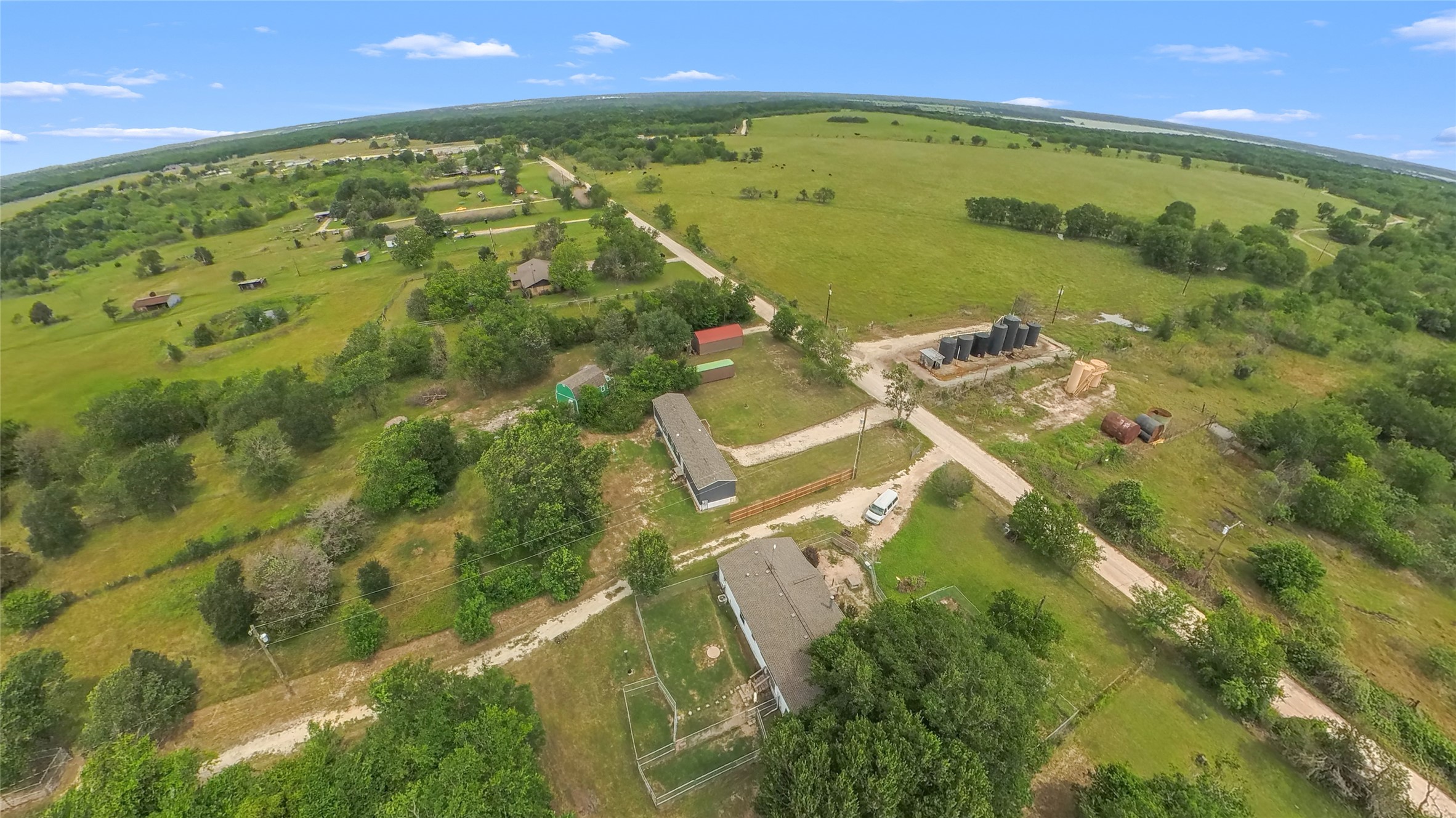 407 SE County Road 3040 Corsicana TX 75109