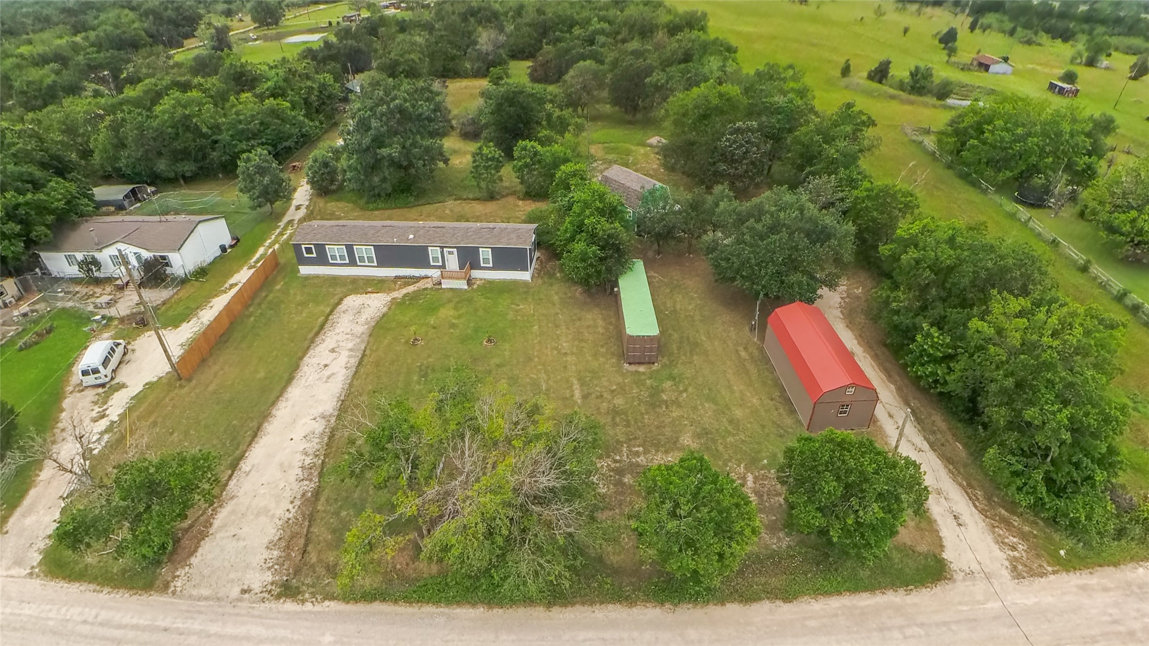 407 SE County Road 3040 Corsicana TX 75109