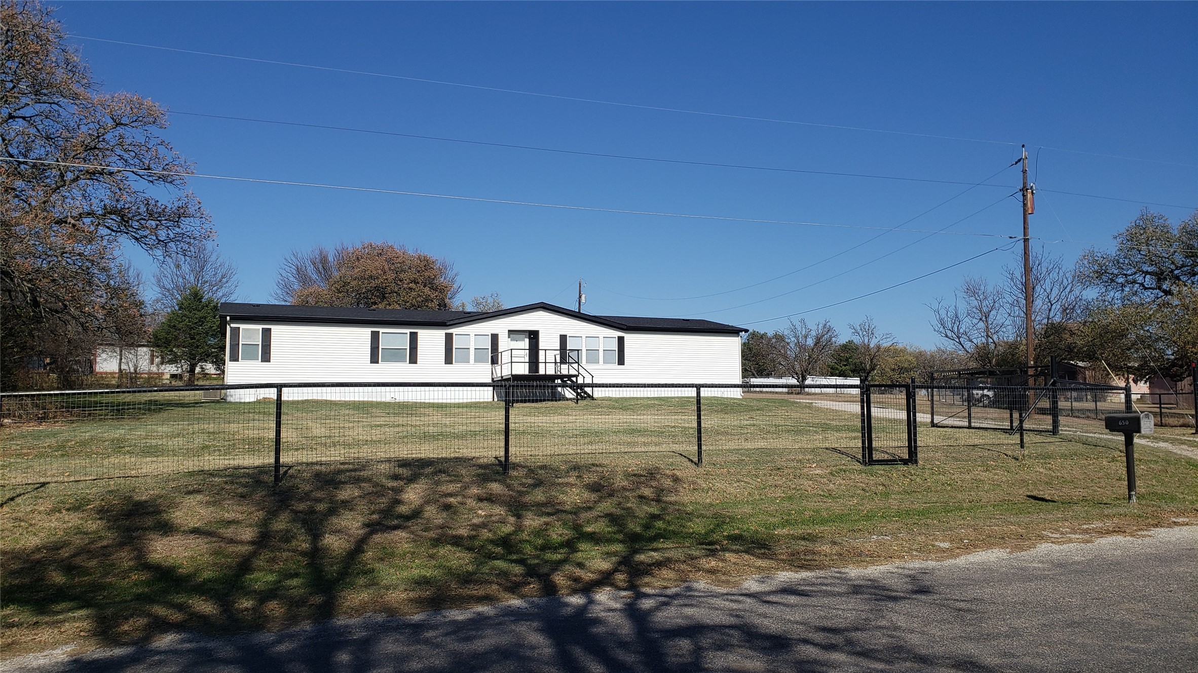 6501 Anns Lane Weatherford TX 76085