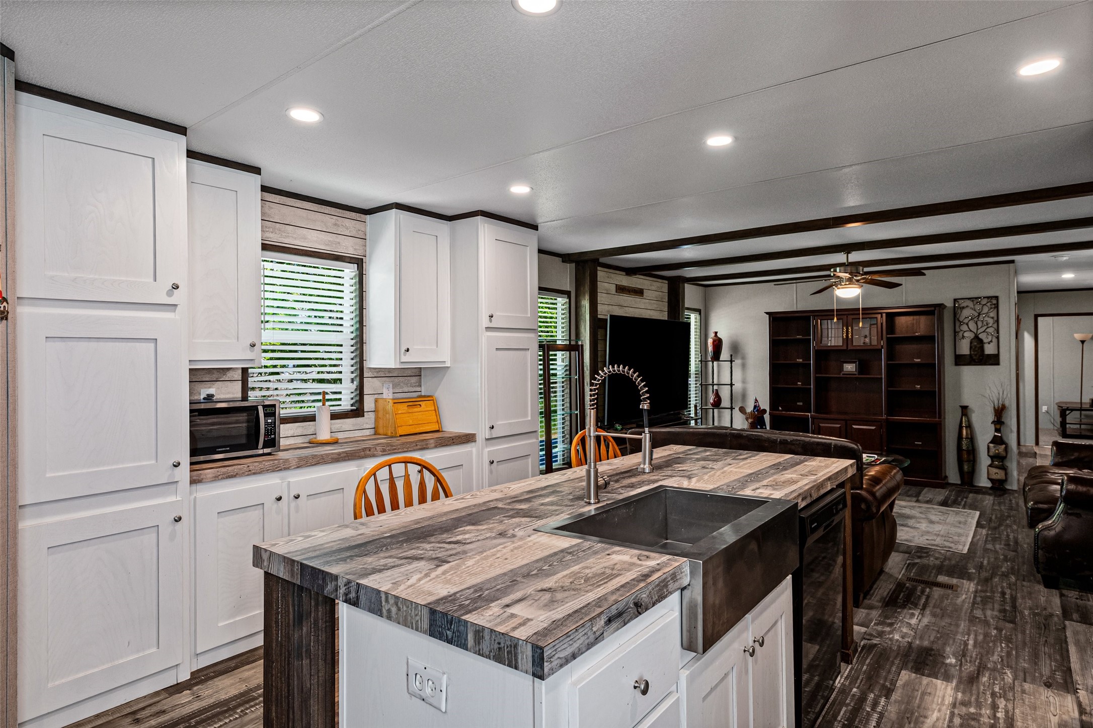 707 Sun Court Granbury TX 76049