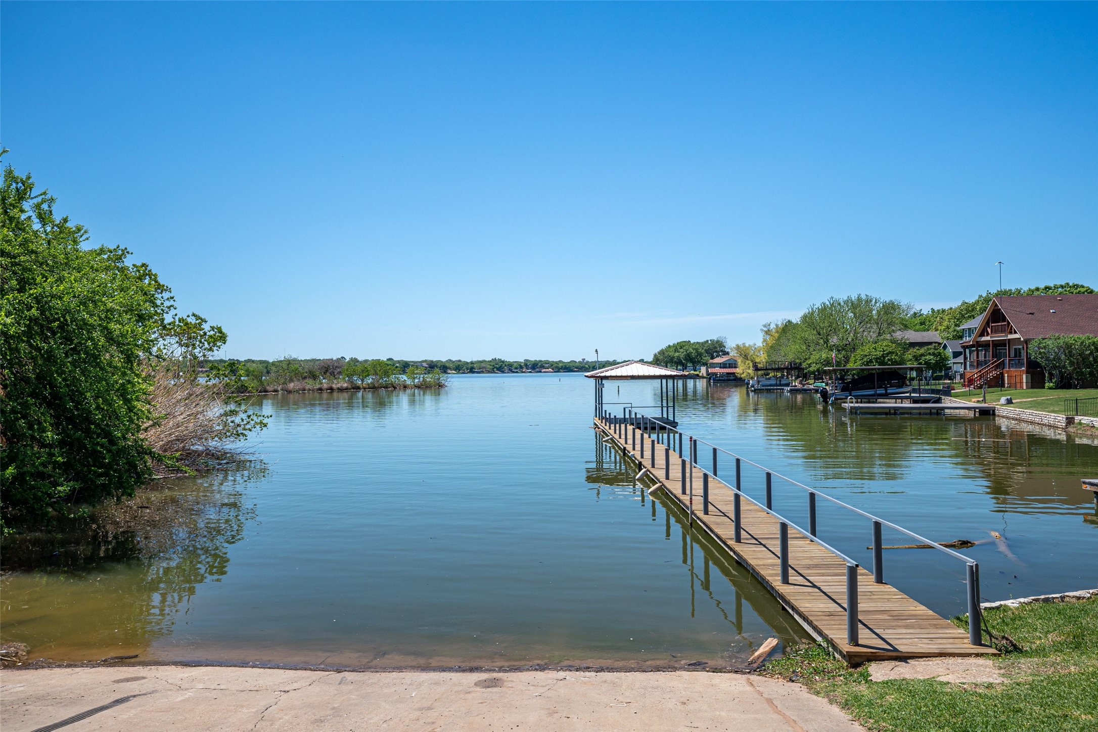 707 Sun Court Granbury TX 76049