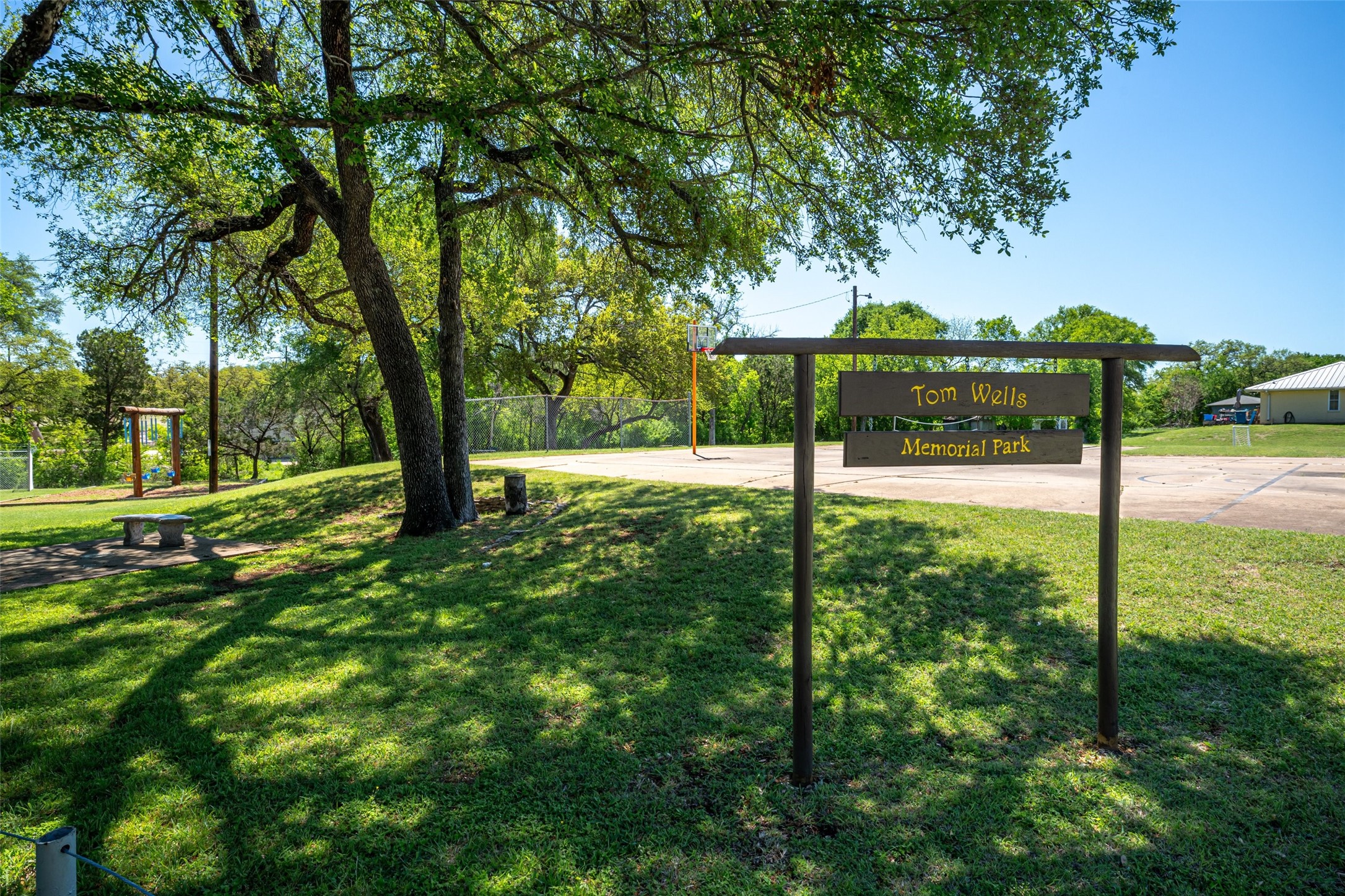 707 Sun Court Granbury TX 76049