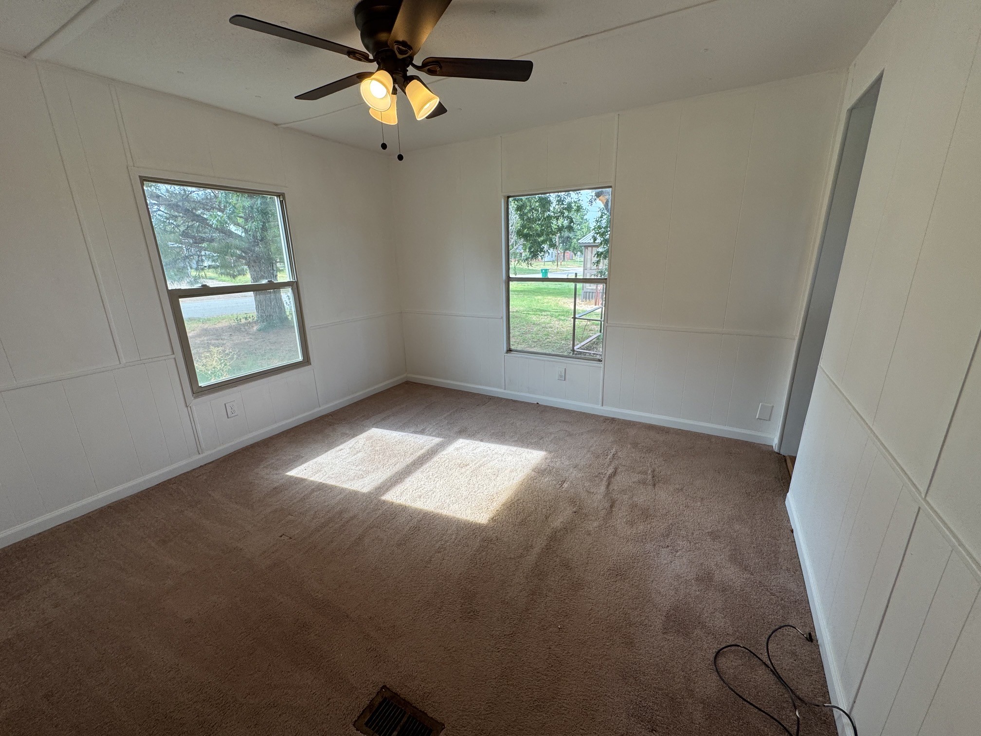 608 N Browning Street Seymour TX 76380