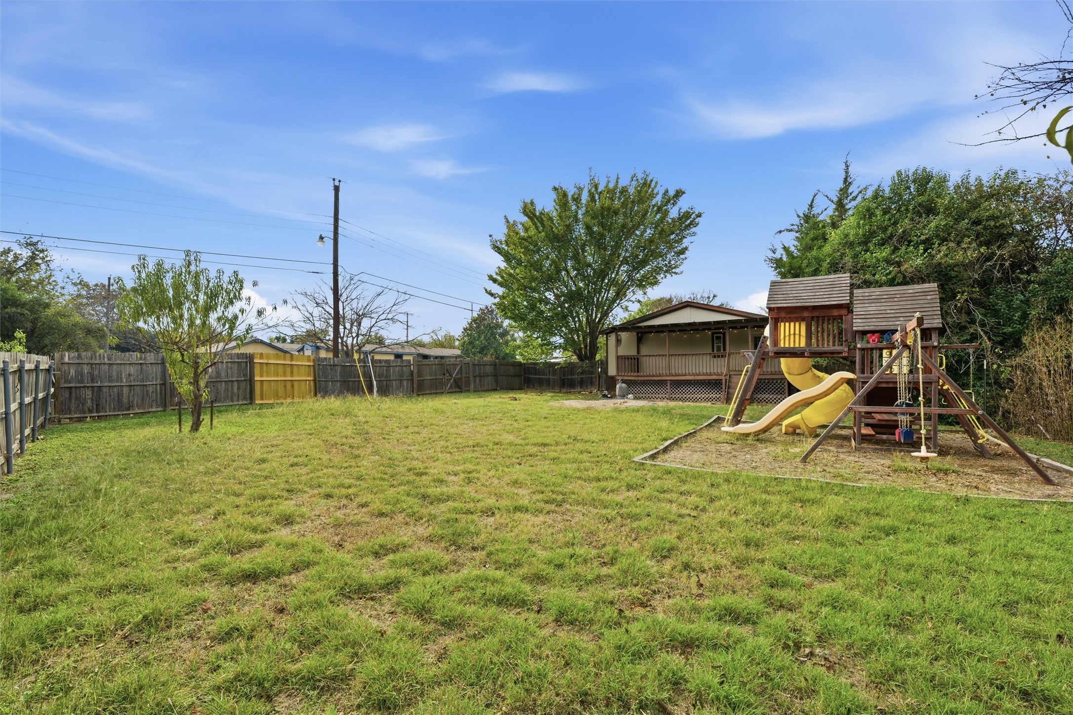 105 Bridle Trail Hewitt TX 76643