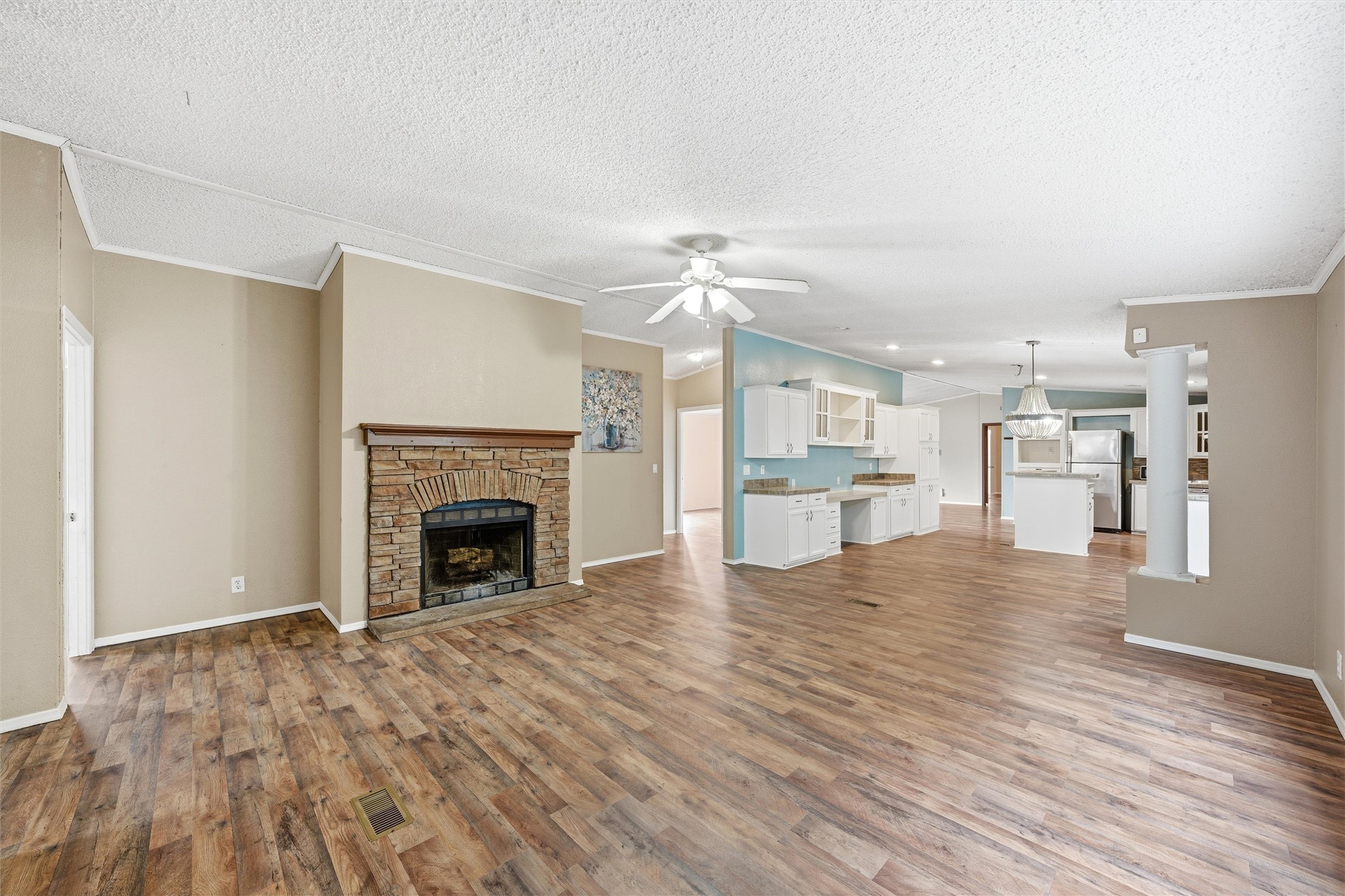 105 Bridle Trail Hewitt TX 76643