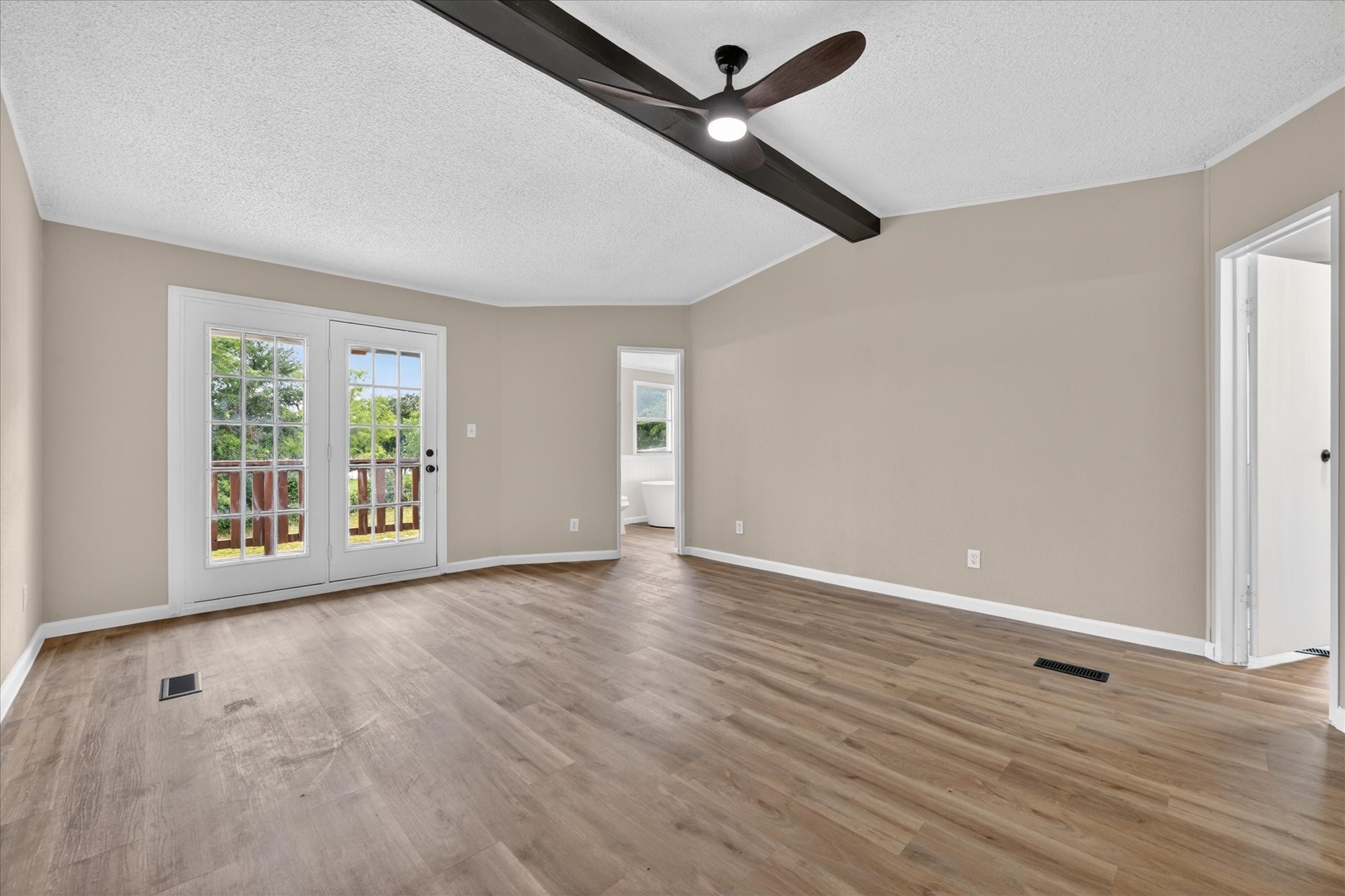 134 Classic Country Court Springtown TX 76082