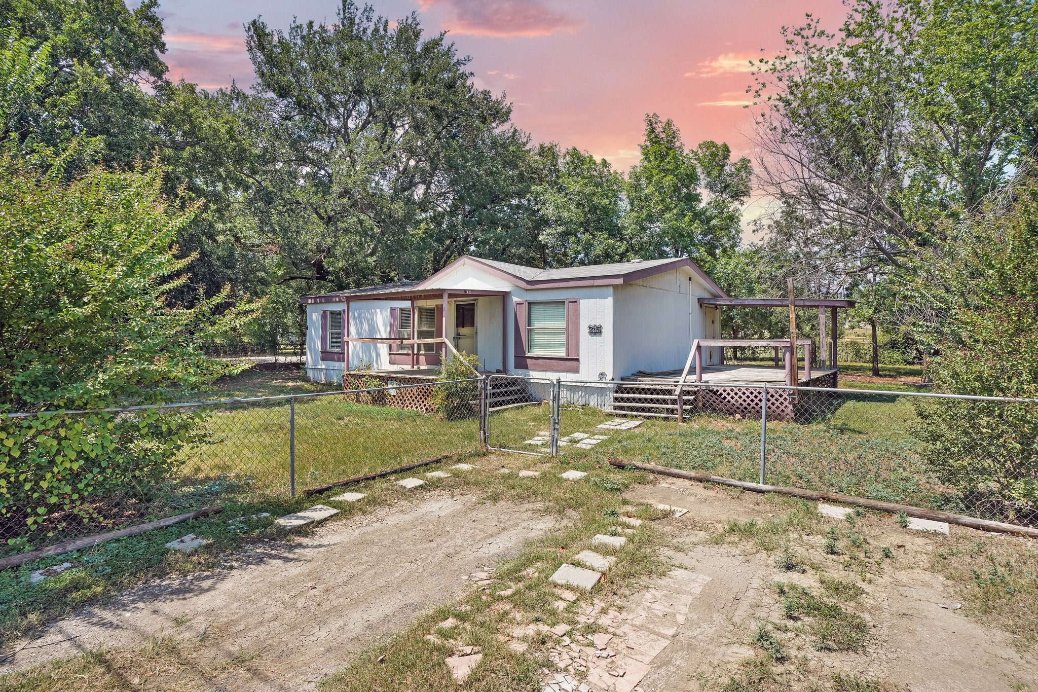 214 SW 25th Street Mineral Wells TX 76067