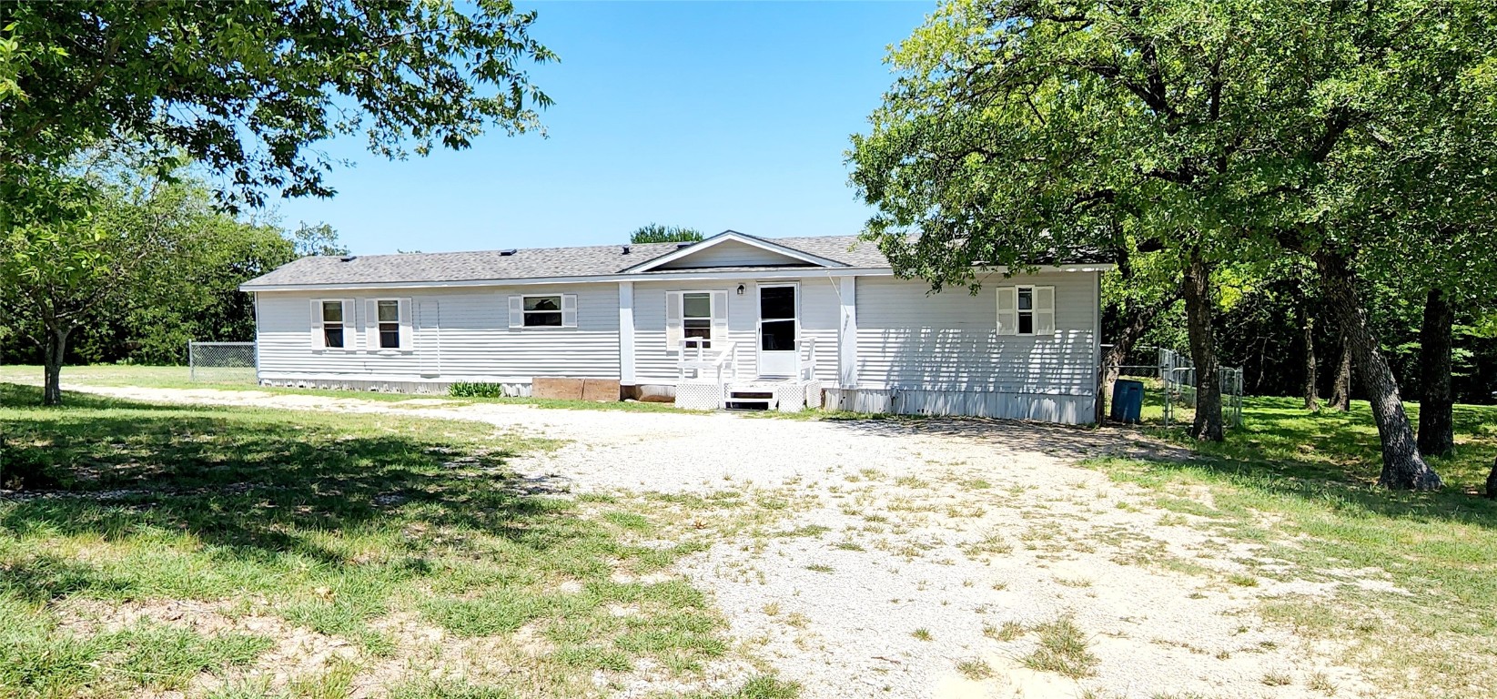 160 County Road 3579 Paradise TX 76073
