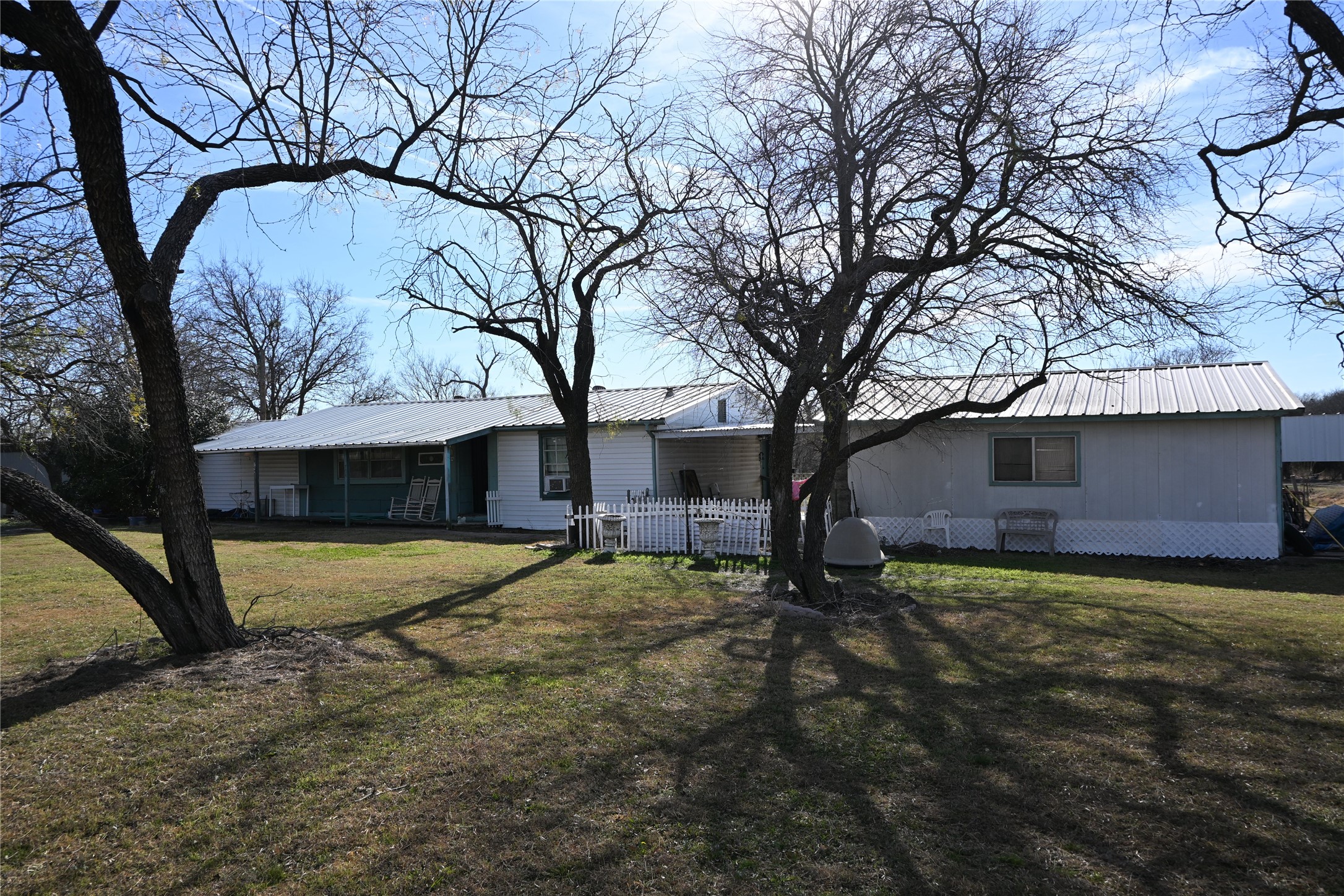 704 Spring Miller Court Arlington TX 76002
