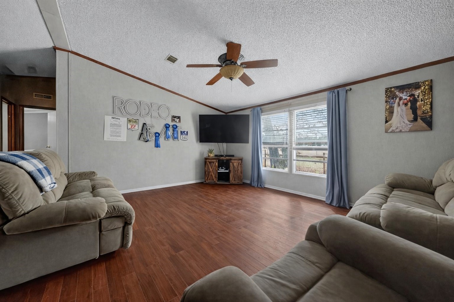 743 Vz County Road 4222 Athens TX 75752
