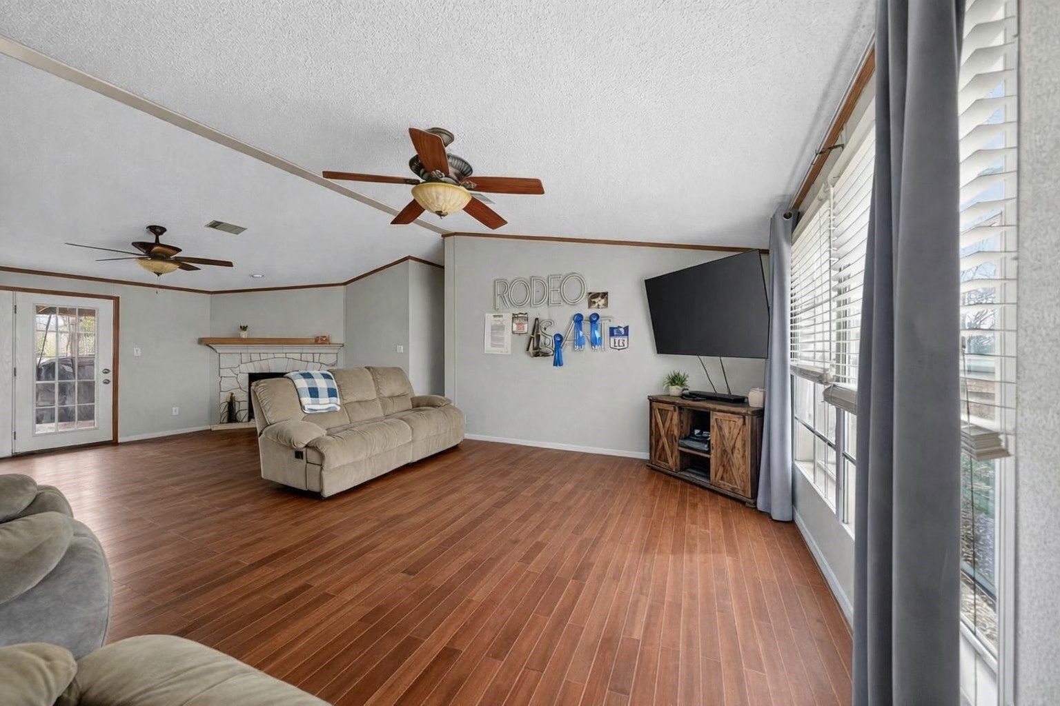 743 Vz County Road 4222 Athens TX 75752