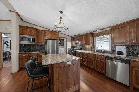 743 Vz County Road 4222 Athens TX 75752