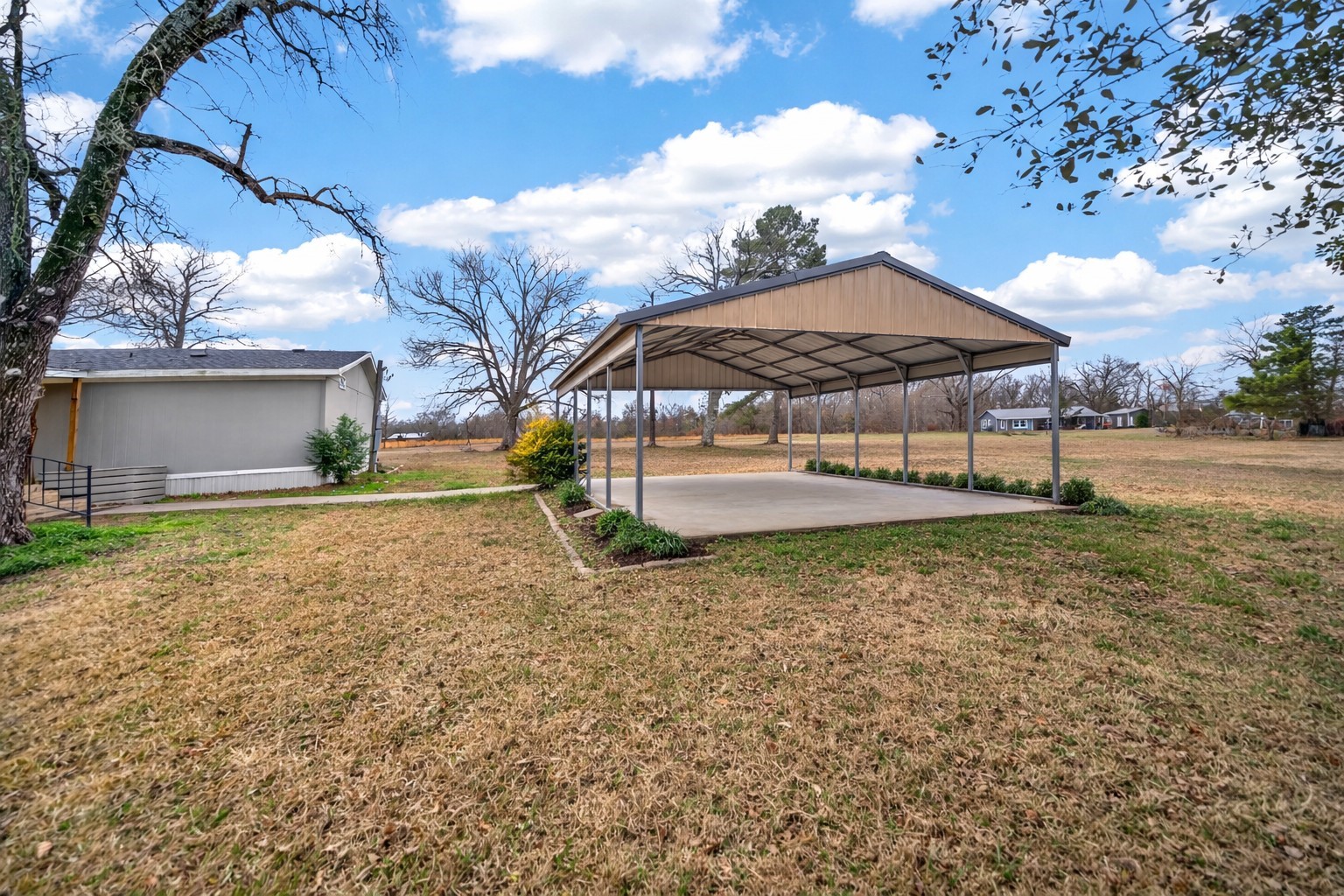 743 Vz County Road 4222 Athens TX 75752