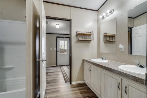 850 Hcr 3138 S Bynum TX 76631