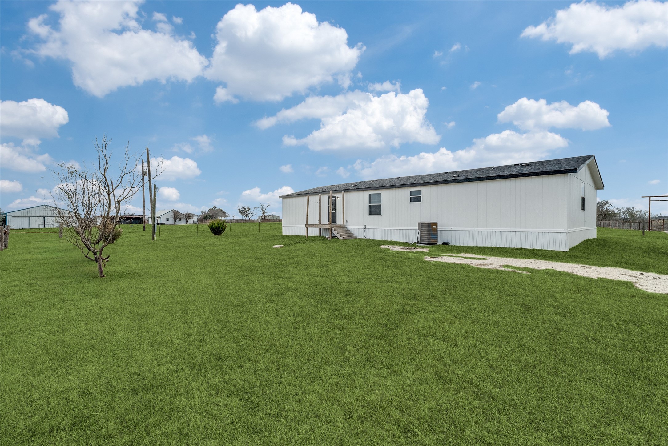 850 Hcr 3138 S Bynum TX 76631