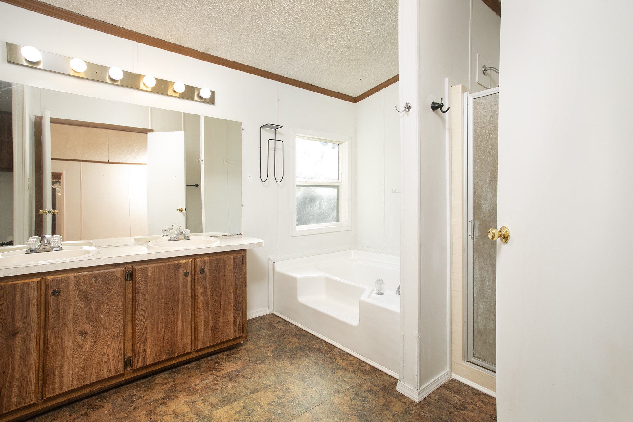 20501 Shore Breeze Drive Chandler TX 75758