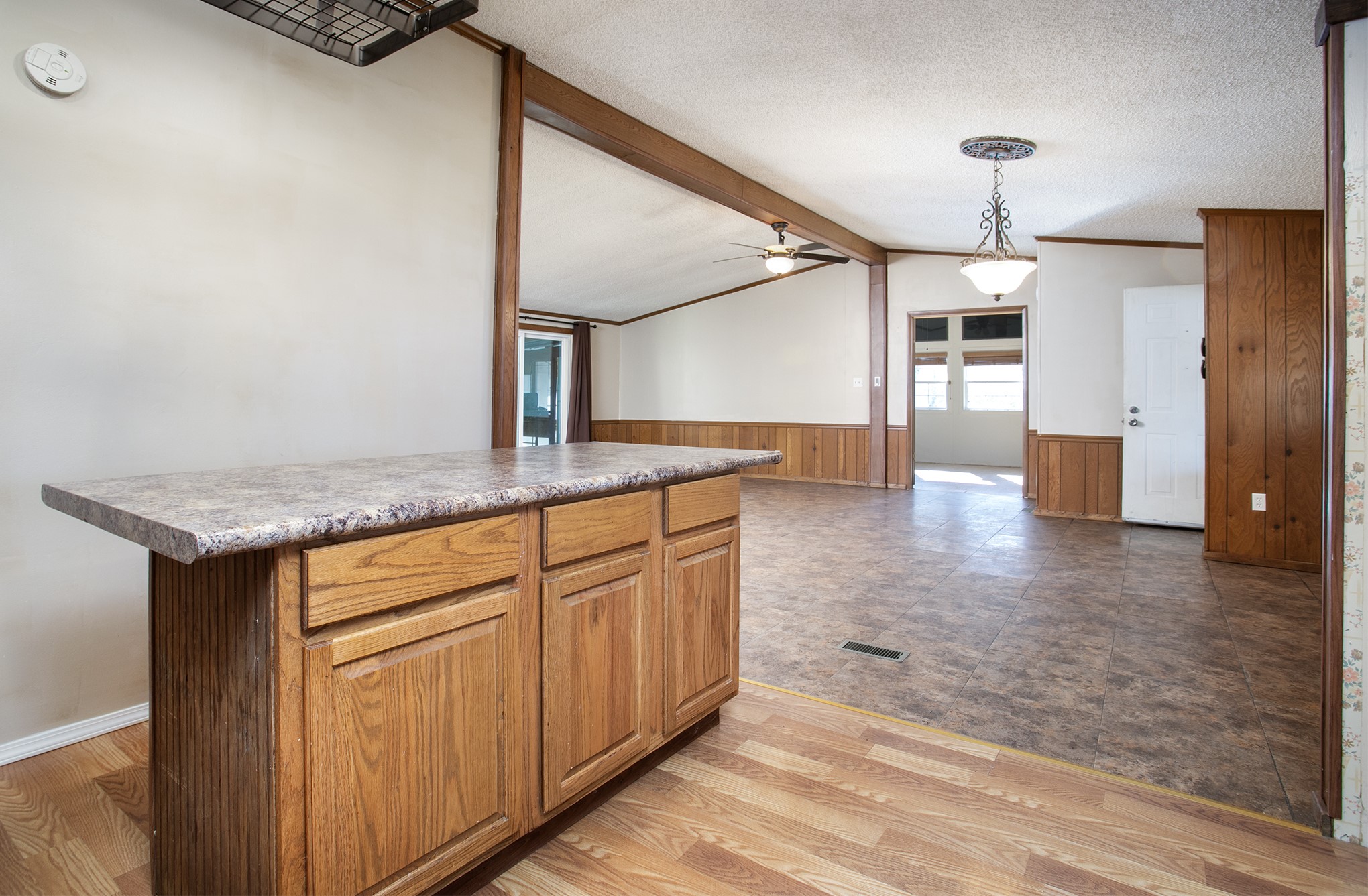 20501 Shore Breeze Drive Chandler TX 75758