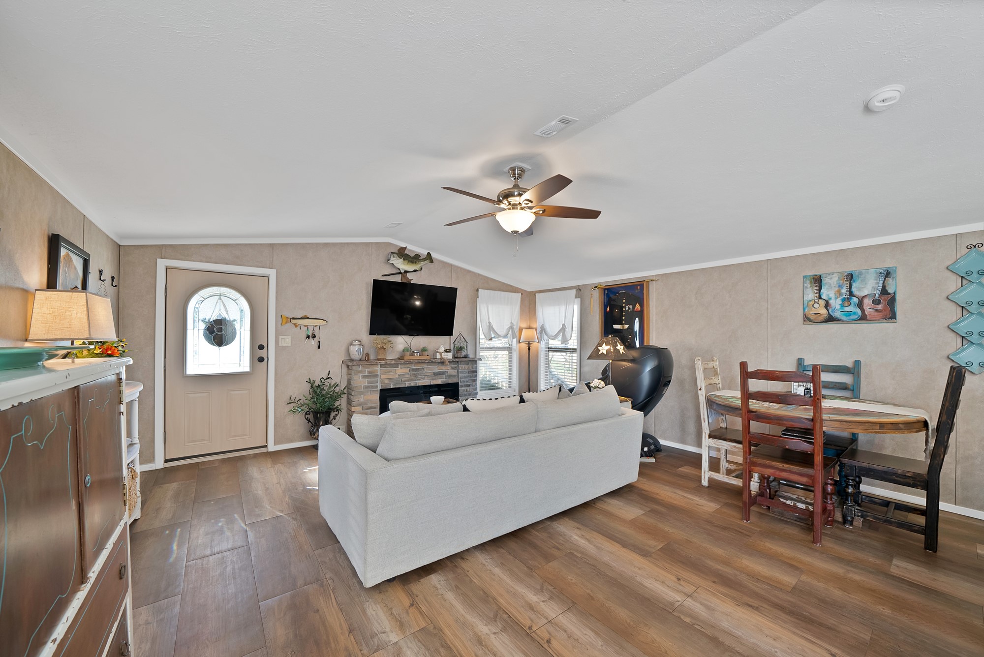 130 Firefly Drive Springtown TX 76082