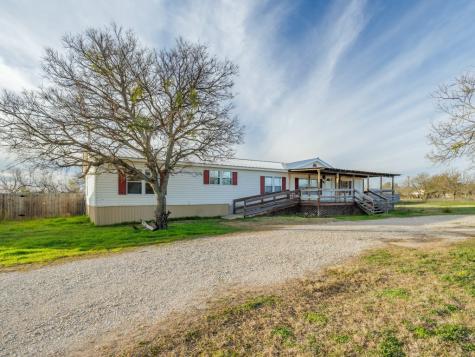 301 Clark Street Santa Anna TX 76878