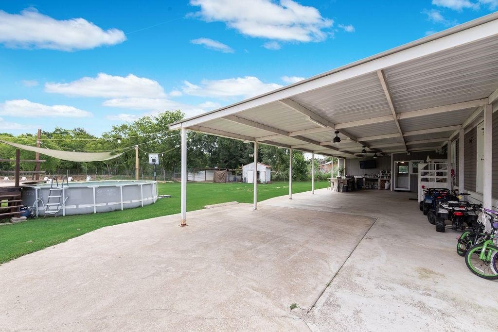 1287 County Road 134 Kaufman TX 75142
