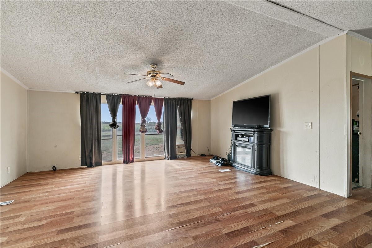 5680 County Road 1217 Cleburne TX 76033
