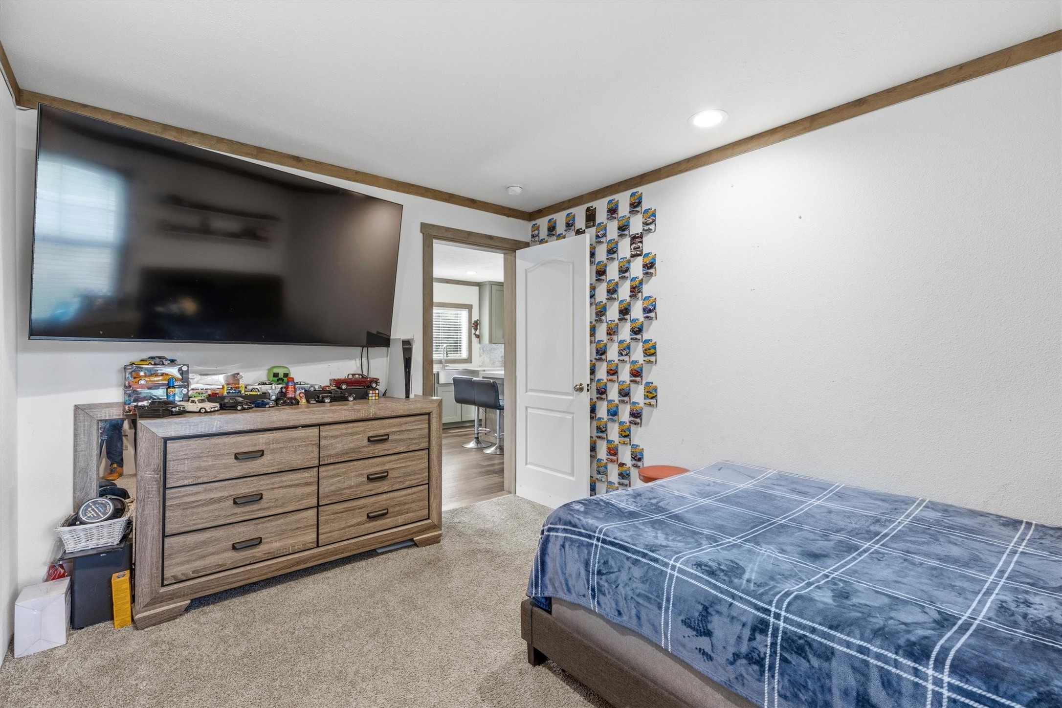 1334 E Woods Drive Kemp TX 75143