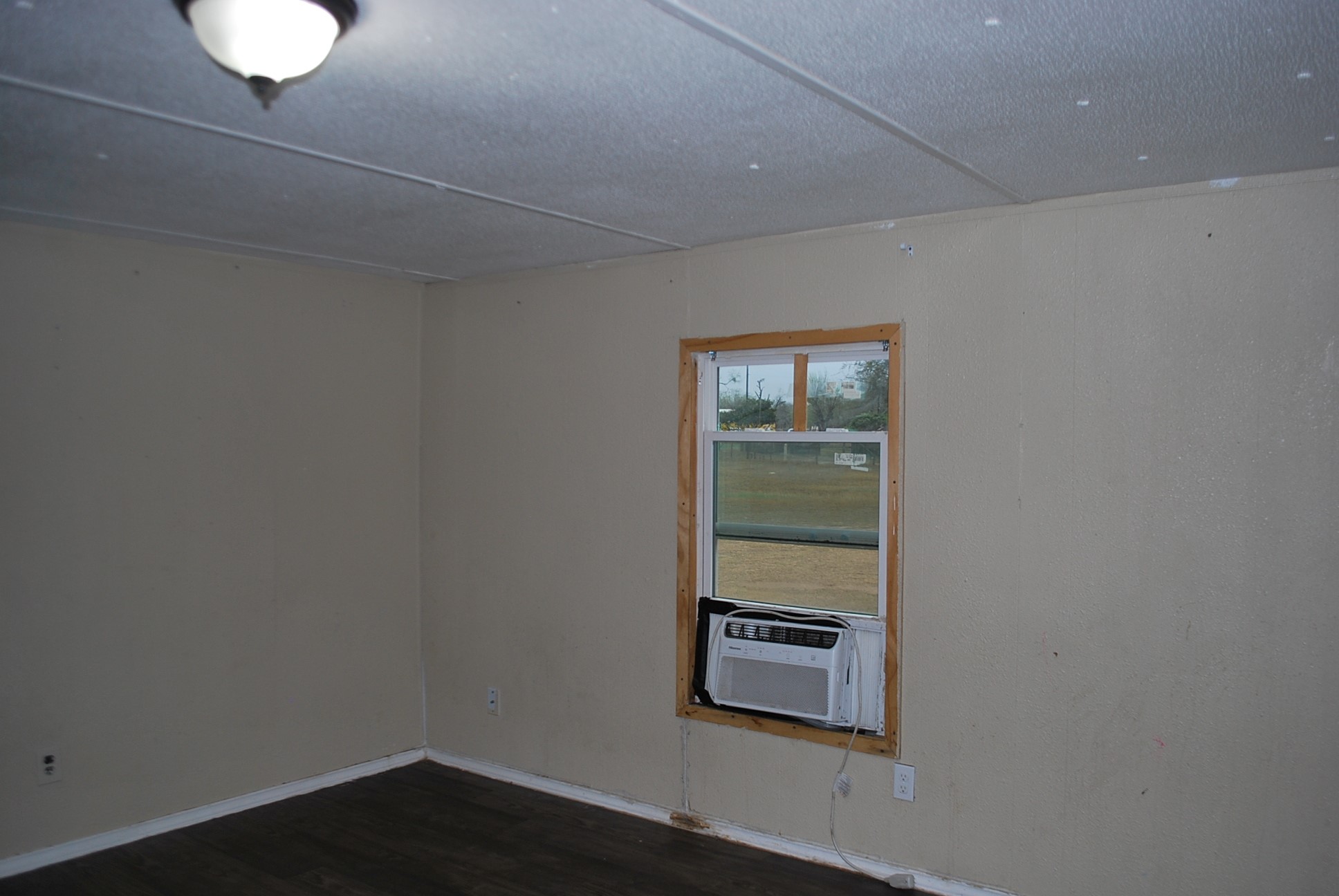 169 Village Drive Somerset TX 78069
