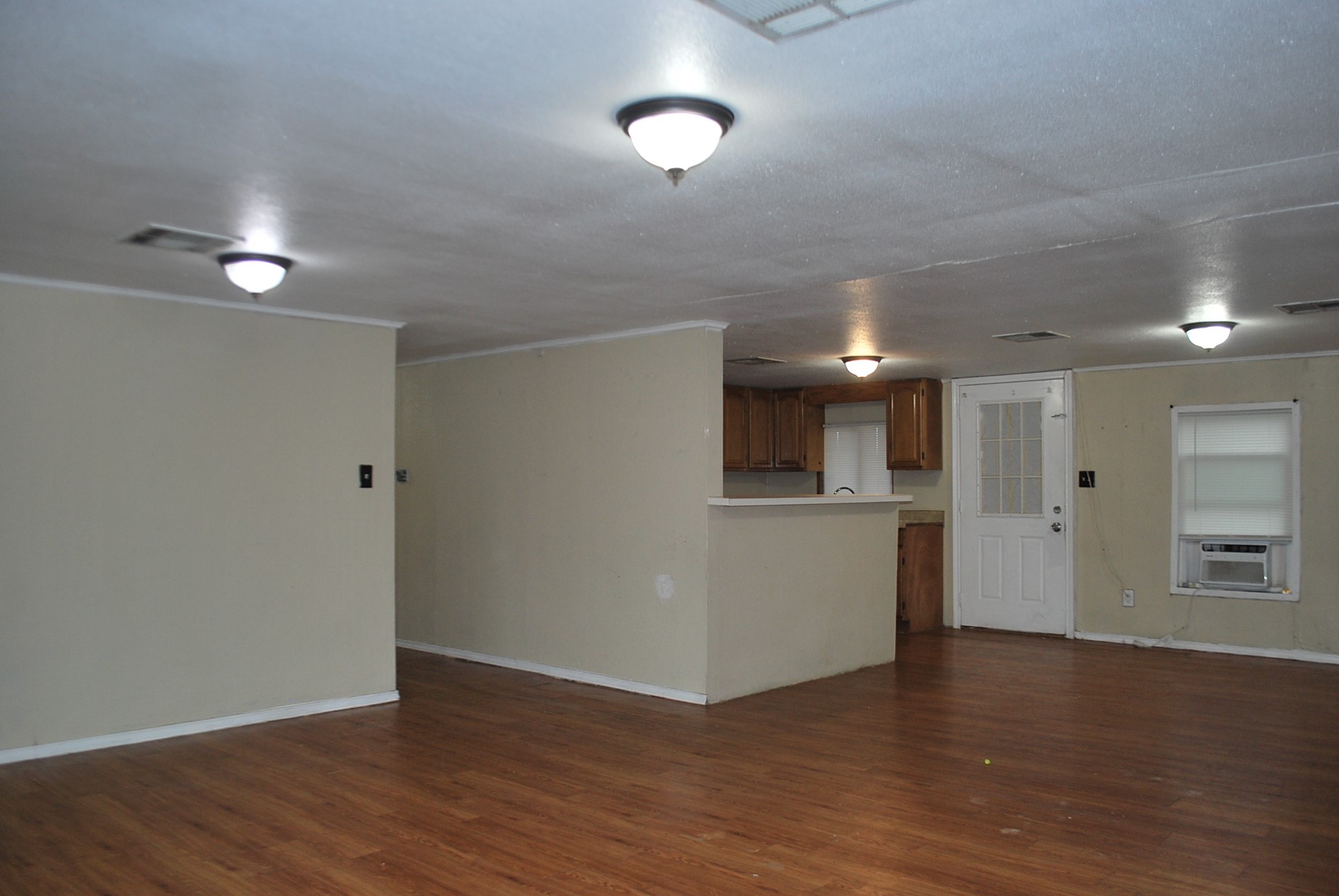 169 Village Drive Somerset TX 78069