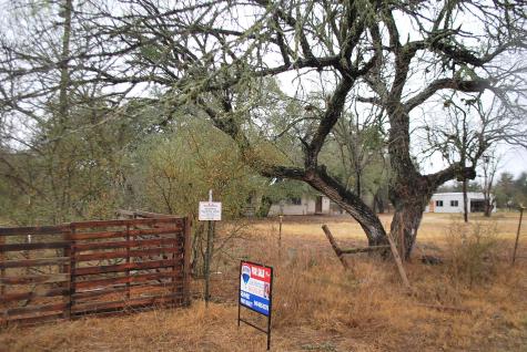169 Village Drive Somerset TX 78069
