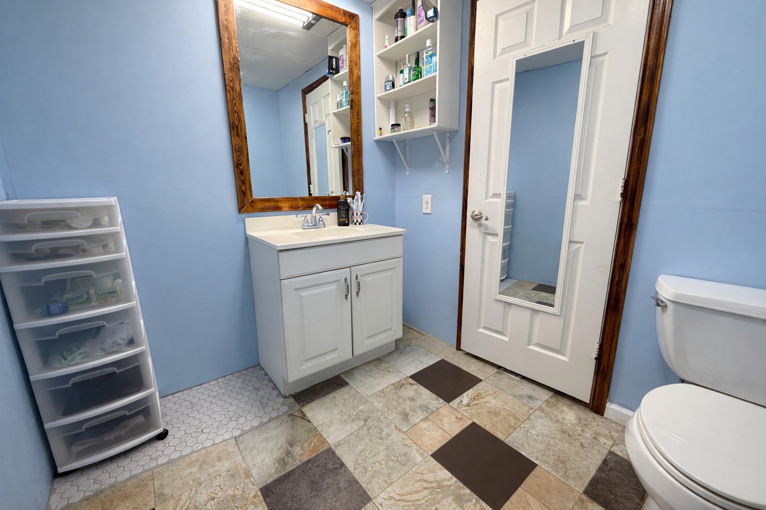 200 Olive Street Emhouse TX 75110