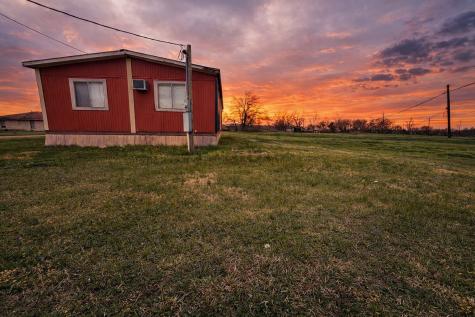200 Olive Street Emhouse TX 75110