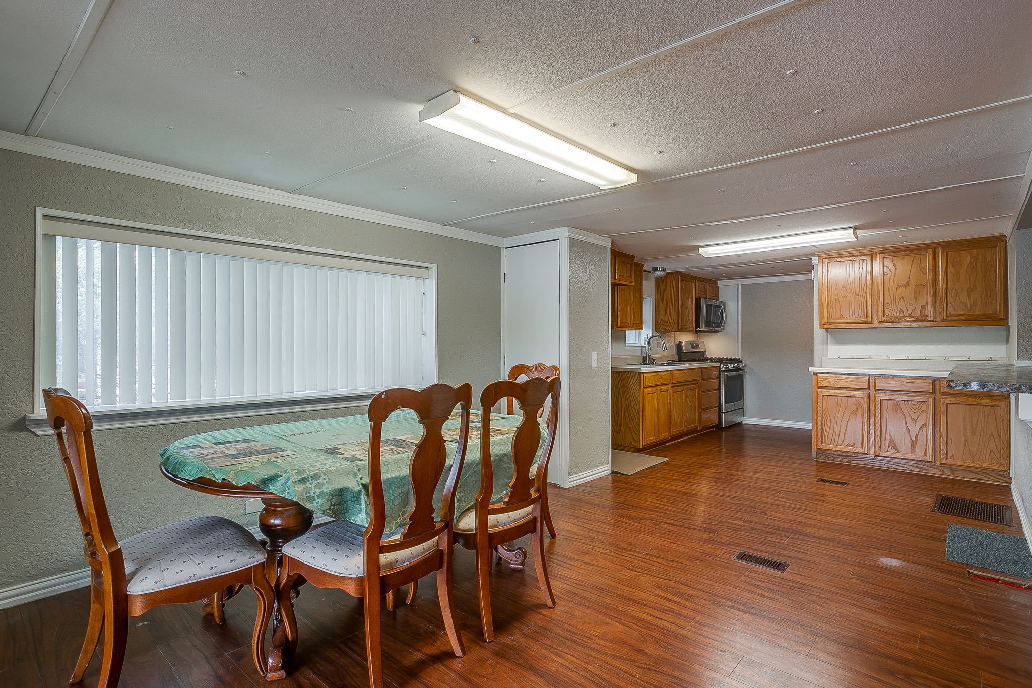 4006 Lands End Court Granbury TX 76048