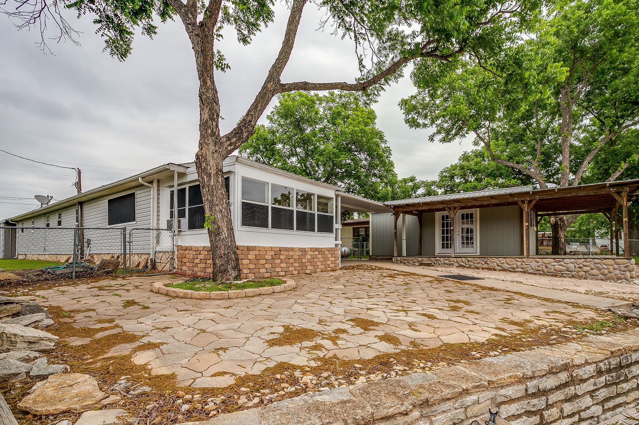 4006 Lands End Court Granbury TX 76048