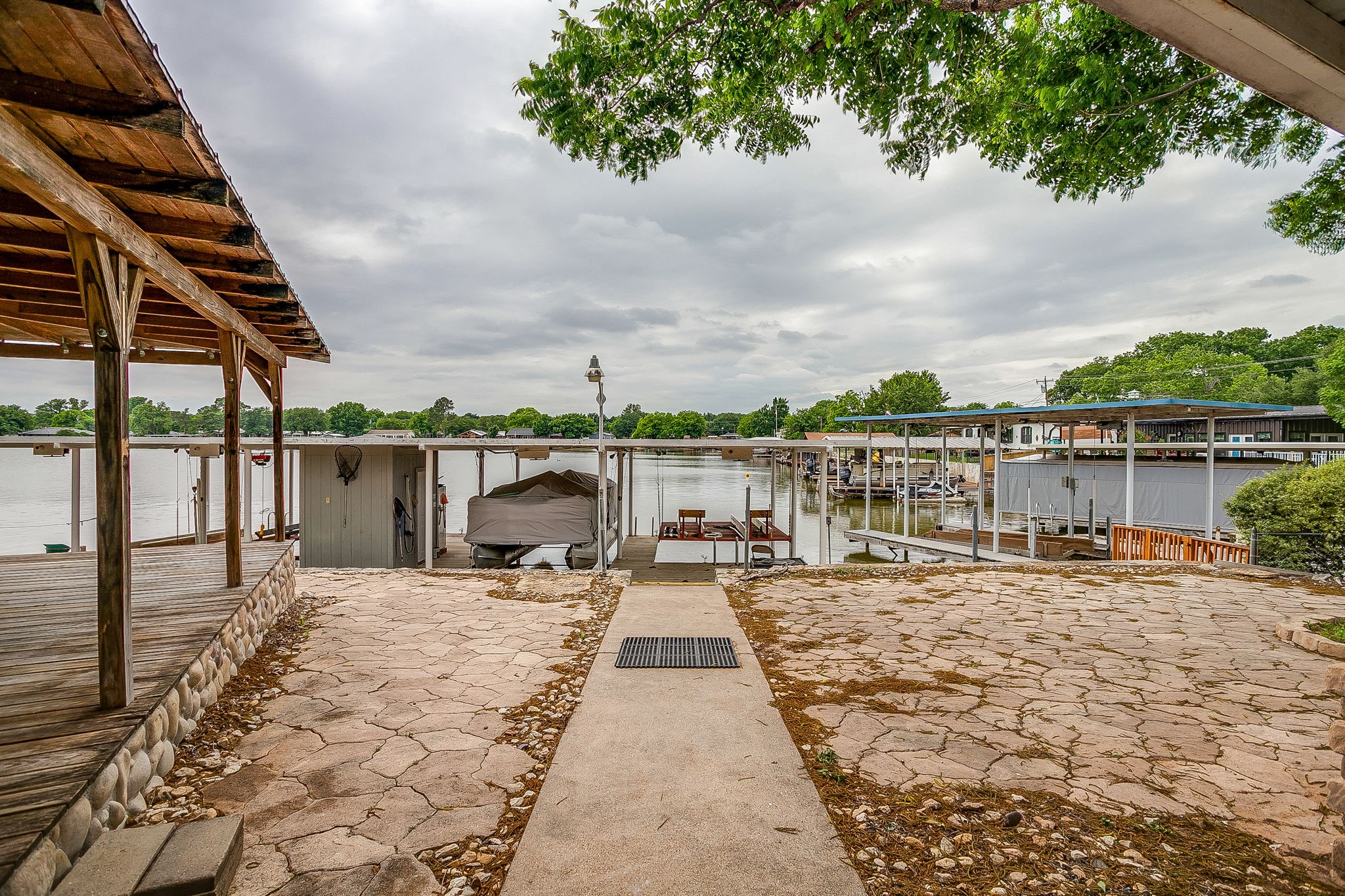 4006 Lands End Court Granbury TX 76048
