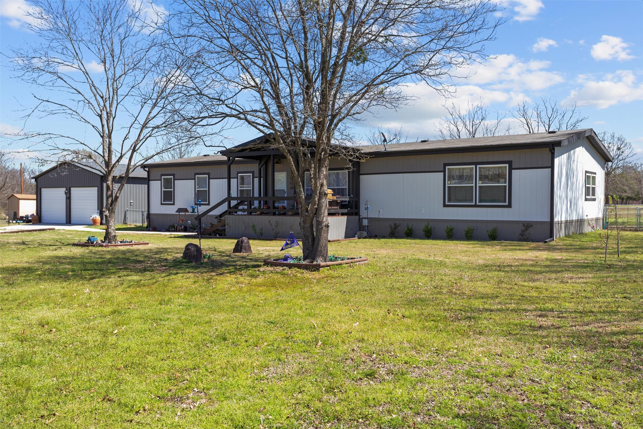 254 County Road 1727 Yantis TX 75497