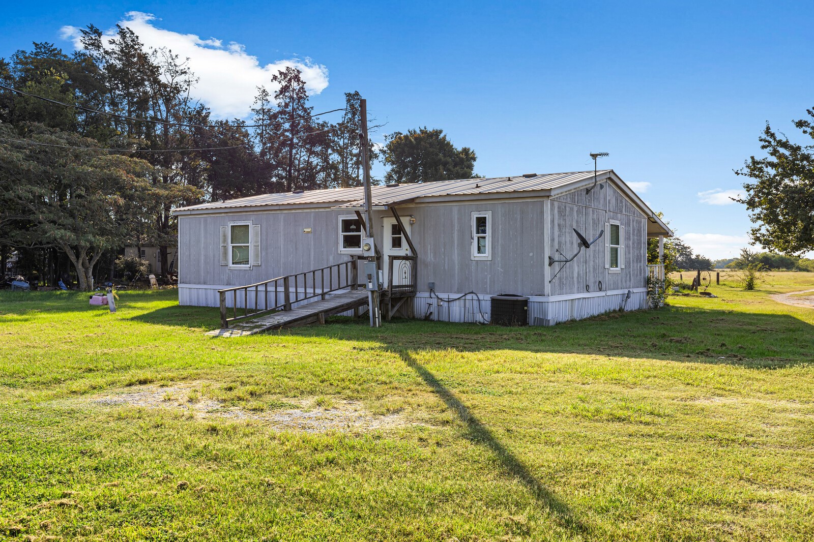 252 Lcr 421 Groesbeck TX 76642