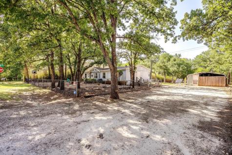 2005 Dorothy Drive Burleson TX 76028