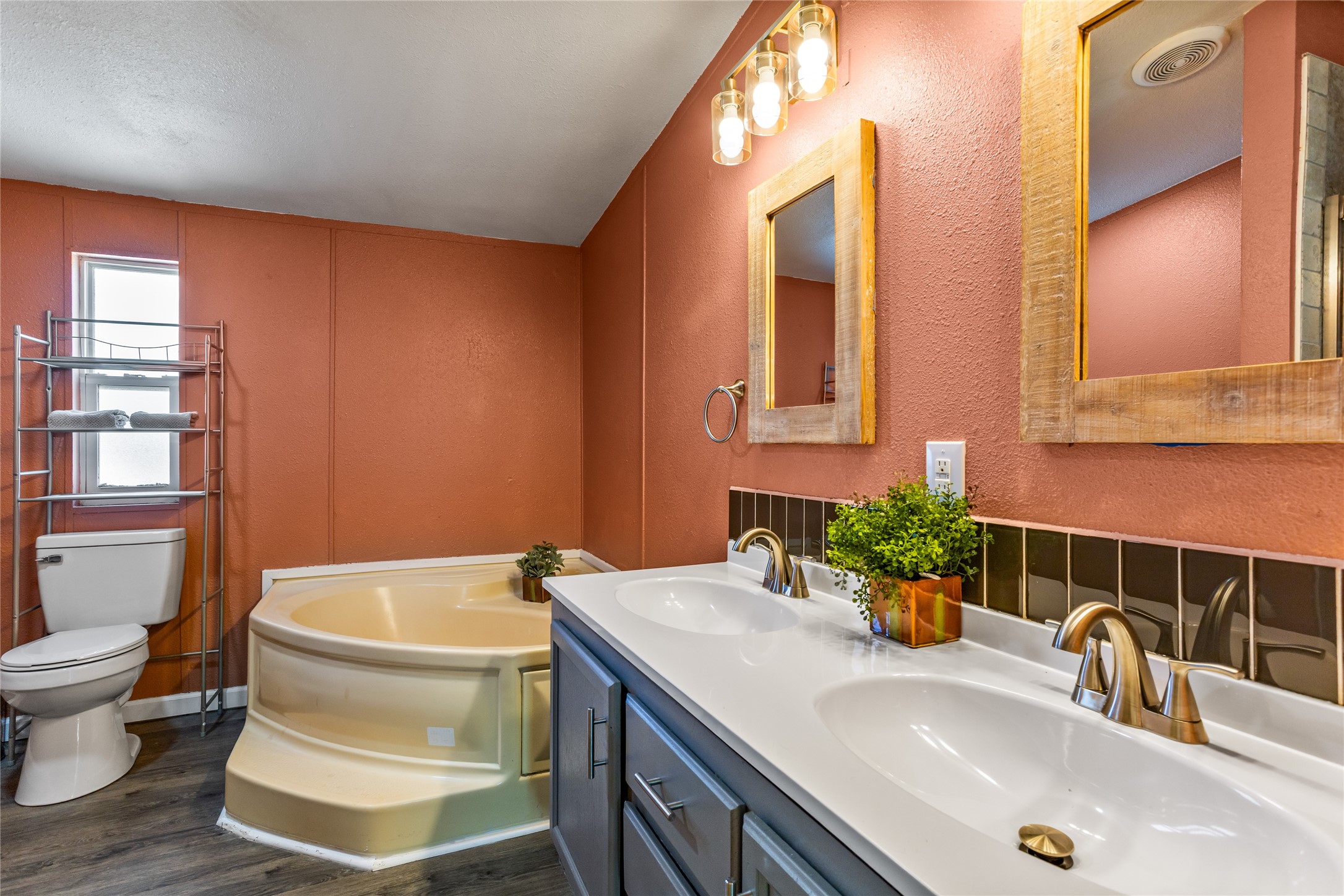 112 Pine Ridge Circle Southmayd TX 75092