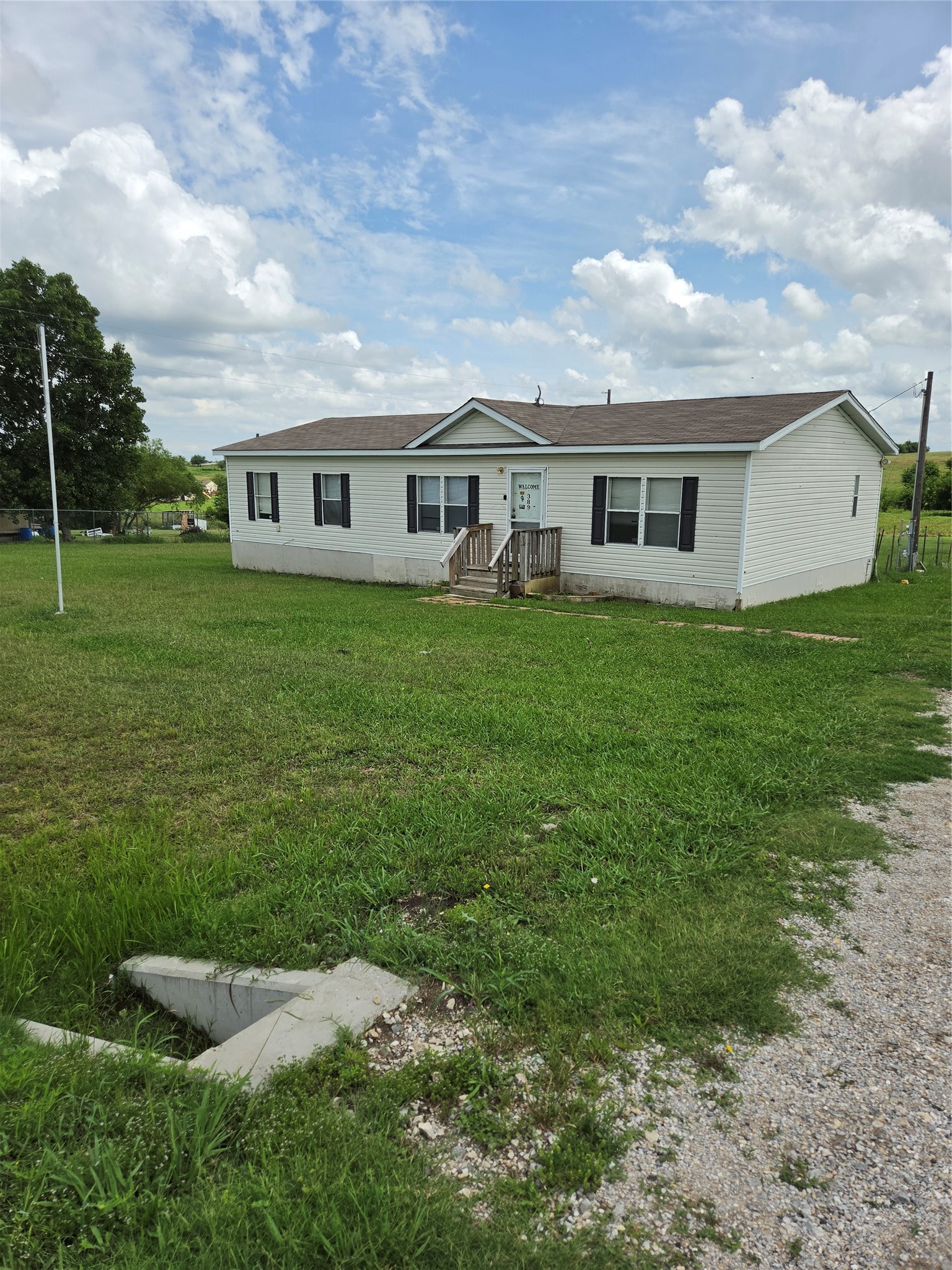 389 Hilltop Trail New Fairview TX 76078