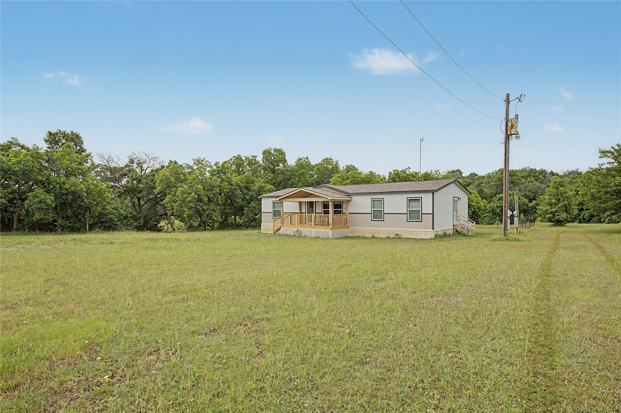 6065 Timber Trail Azle TX 76020