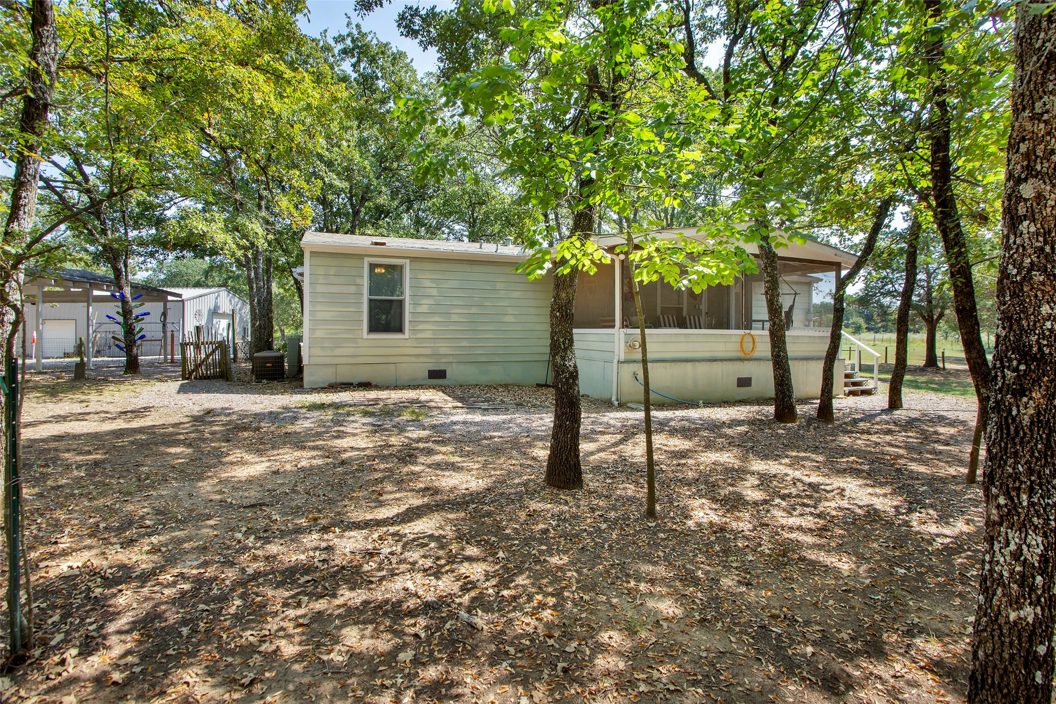 1793 Greer Sadler TX 76264