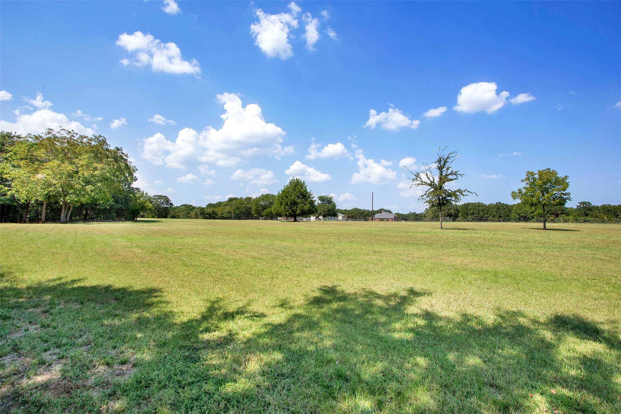 1793 Greer Sadler TX 76264