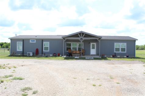 2077 A Shawver Road Perrin TX 76486